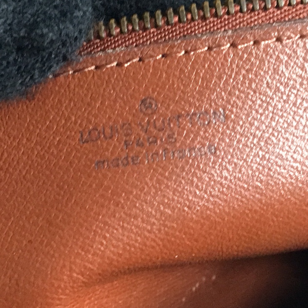 🖤 Pre-Loved Vintage Louis Vuitton Monogram Shoulder Bag – Timeless Classic 🖤 - Picture 13 of 16